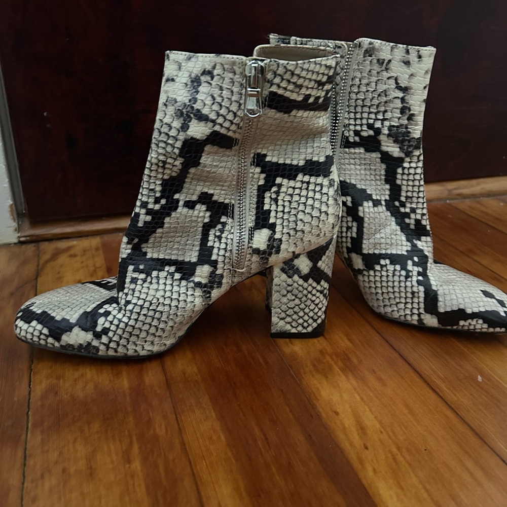 Ann Taylor Black and Cream Snakeskin Ankle Boots